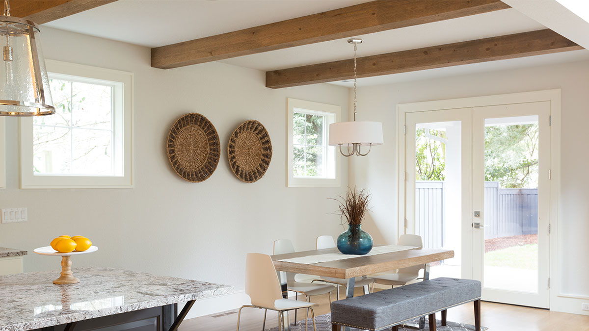 KnowlesBuilding's tweet photo. If you’re dreaming of adding a wood beam to your home. Check out our easy how-to guide to get the look. https://t.co/K6NPY1oZfz https://t.co/p1BwhCqMXj