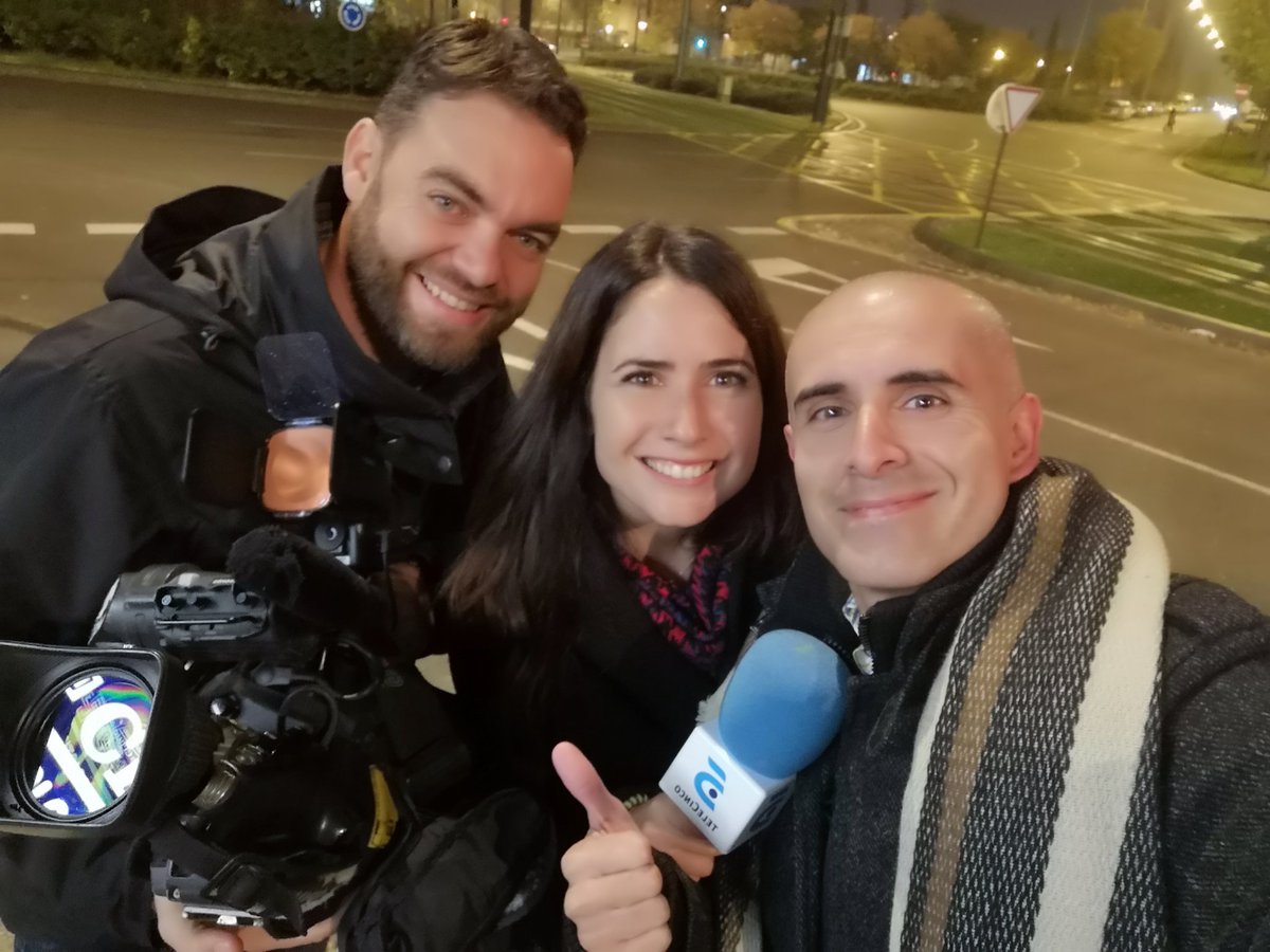raykolorenzo's tweet photo. Hola guap@s, esta noche en @informativost5 hablaré sobre el peligro de las redes sociales, webs de citas...

Cuidado con lo que decimos, hacemos en #rrss... ⚠️☢️ https://t.co/3oMMfuA5if