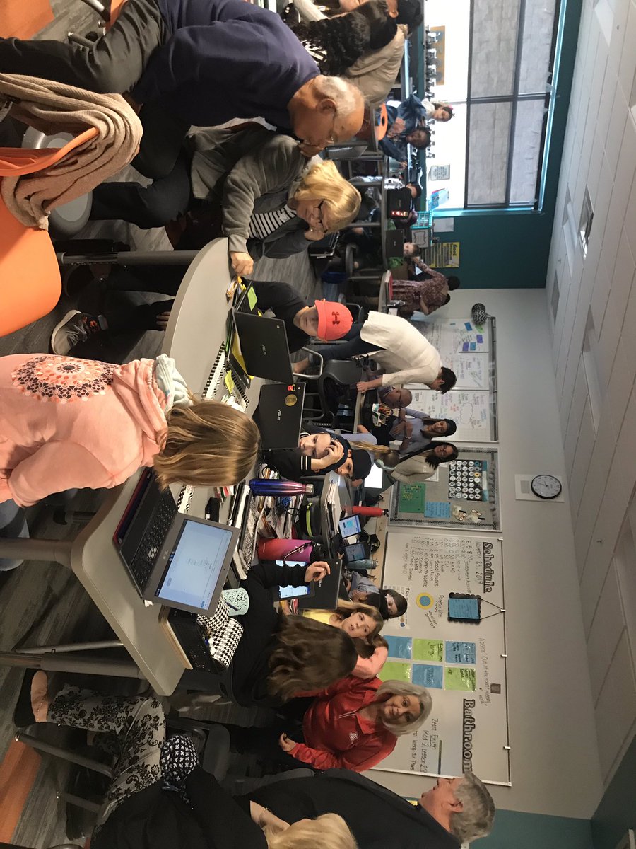 dmk8MUSD's tweet photo. A great week to celebrate Grandpeople in the lives of our Jaguars. Day one of three days was a hit! Thanks to everyone who attended! https://t.co/uEX9NFOKHP