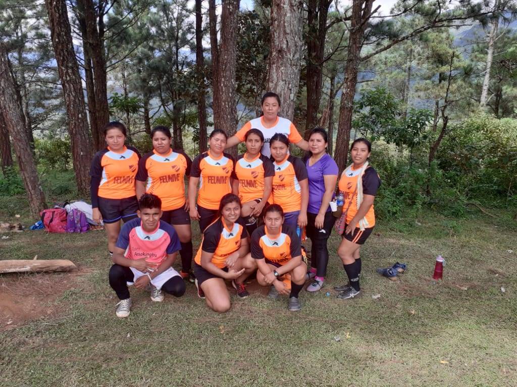 feuniveorg's tweet photo. El equipo de fútbol femenino (FEUNIVE FC) participó de un encuentro deportivo en la comunidad de Hato Chami, en el día de ayer.

Agradecemos al Deportivo América de Volcán por invitarnos. https://t.co/mUwJnLh5PV