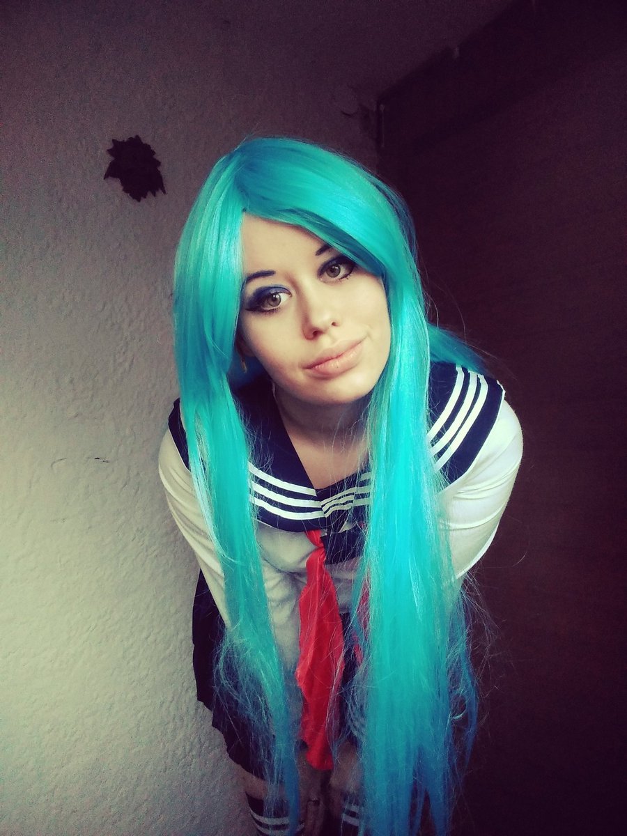 GirlExe's tweet photo. Hi I'm Jasmin I Cosplay Saki miju from Yandere simulator and I have lost my scrunchy's 😅😂❤️ https://t.co/KHmc3BQ5Ej