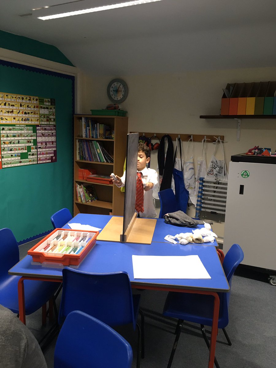 YMS_LearningSup's tweet image. Handwriting programmes don’t just focus on legibility. Speed Up! A kinaesthetic programme to develop speed and fluency...as modelled by some our year 4 pupils! #SpeedUp #kinaestheticlearners #YMS @YMS_Year4