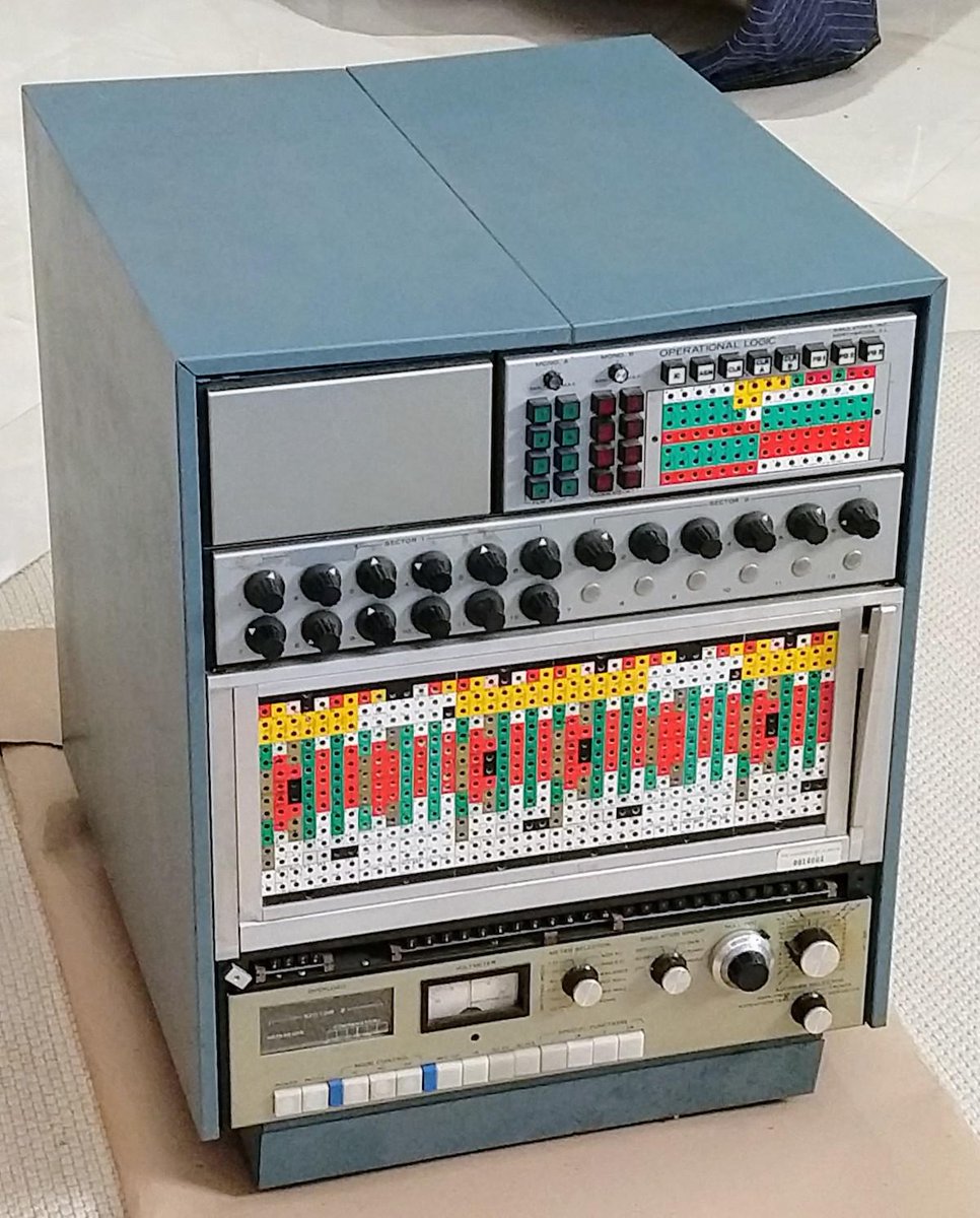 kenshirriff's tweet image. Restoring an analog computer from 1969; we fixed the precision power supply. Large transformers and 8 complex cards in the power supply, but no manual, so I had to reverse-engineer it. One board has high-precision 0.01% (not 1%) resistors.
righto.com/2019/11/unders…