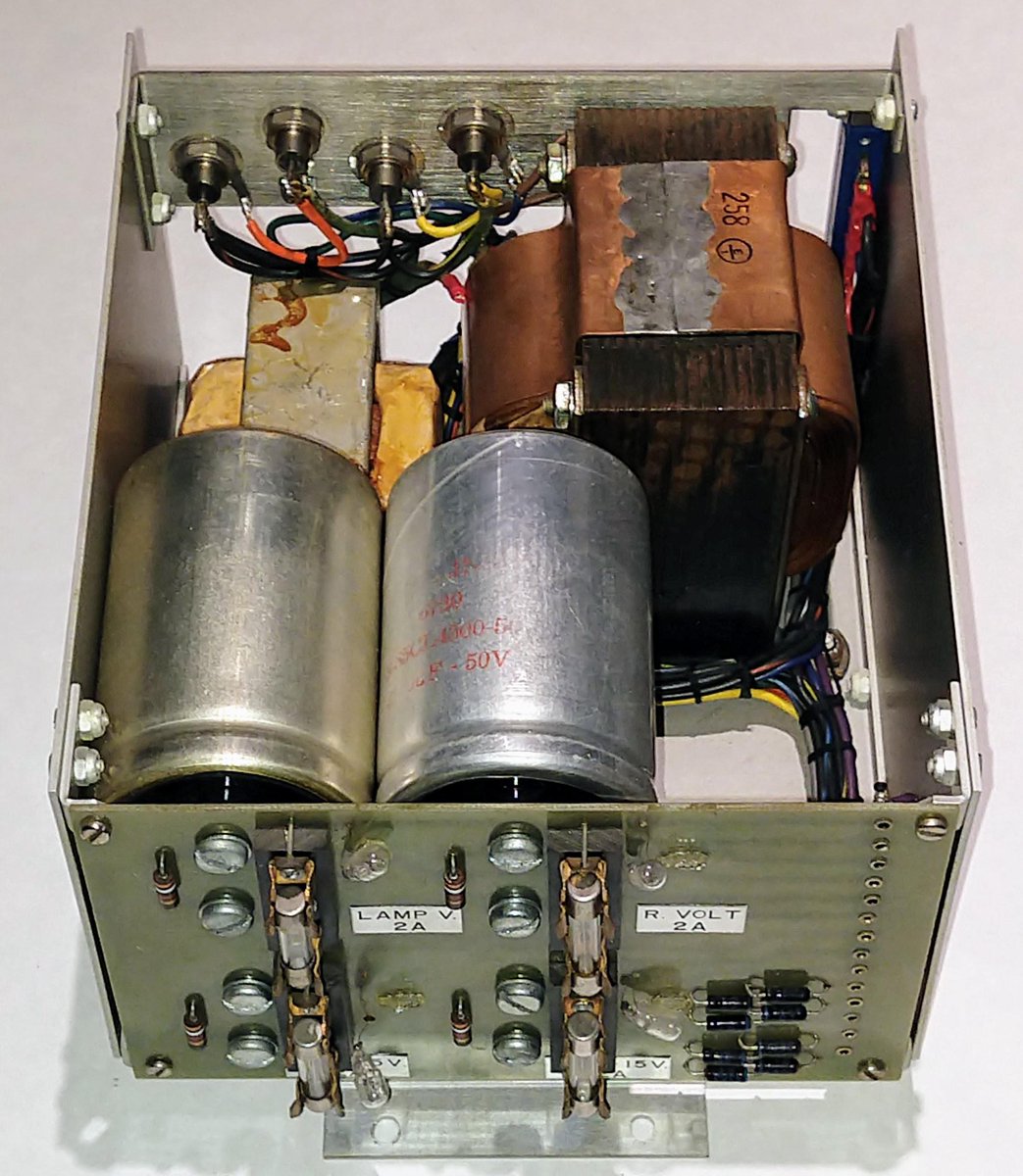 kenshirriff's tweet image. Restoring an analog computer from 1969; we fixed the precision power supply. Large transformers and 8 complex cards in the power supply, but no manual, so I had to reverse-engineer it. One board has high-precision 0.01% (not 1%) resistors.
righto.com/2019/11/unders…