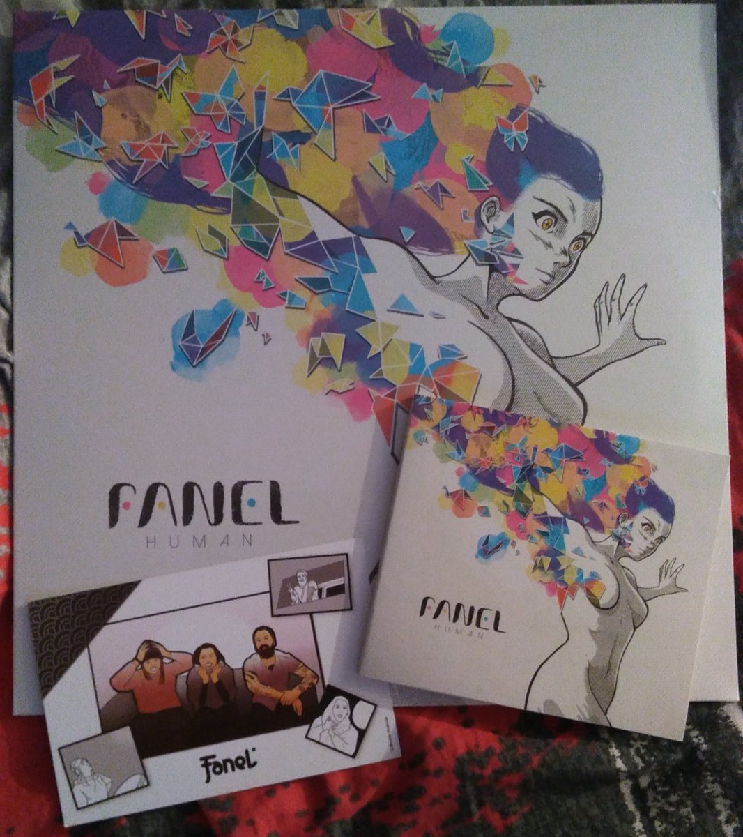<a href="/Fanelonline/">Fanel</a> merci pour le colis ! Le vinyle fera un joli cadeau de noël 😍