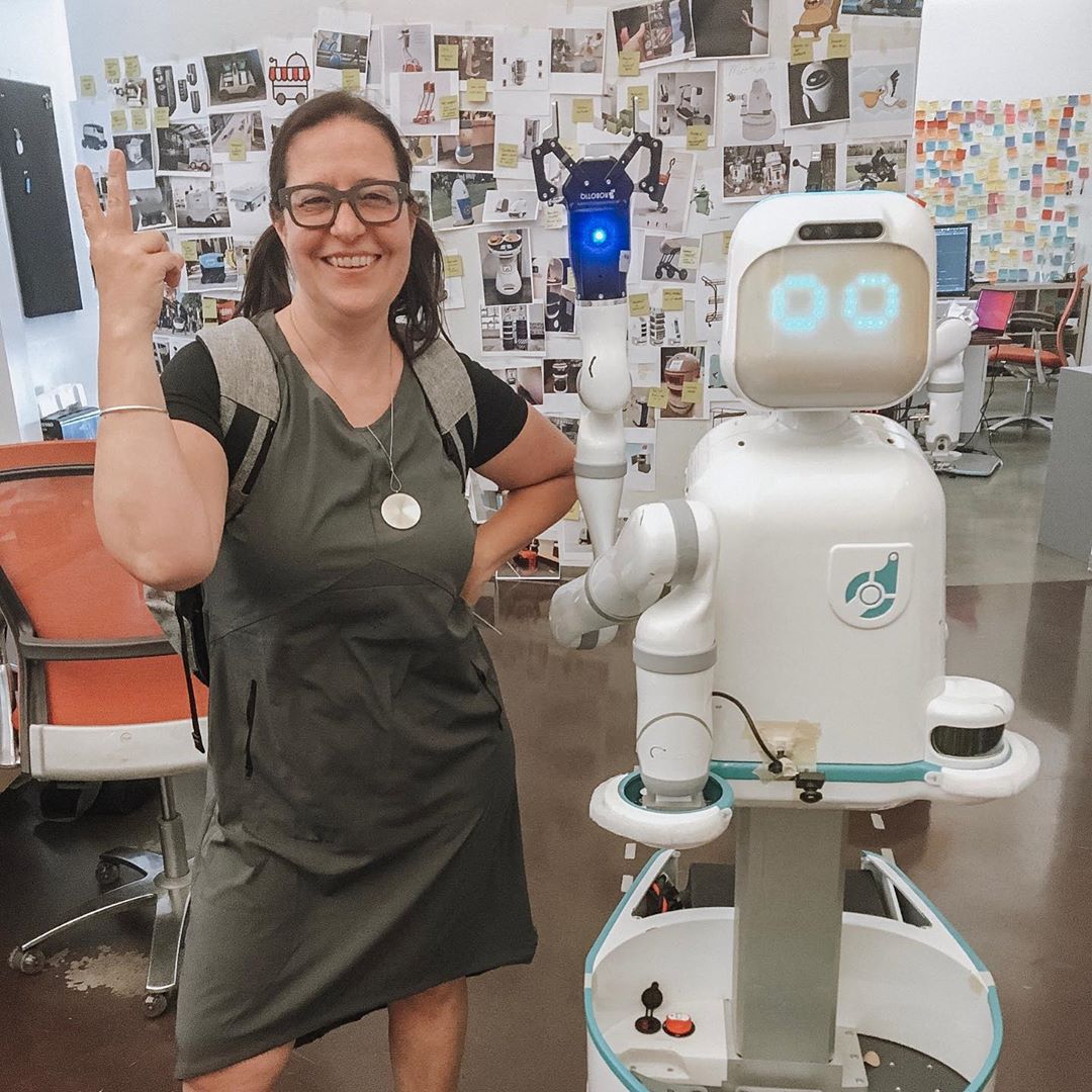 cranbrookart's tweet image. Congrats to 4D Designer-in-Residence and alumna, Carla Diana (3D Design ’00)! She worked as the Head of Design for Diligent Robotics, and their “Moxi” robot was just named one of TIME magazine’s “Best Inventions of 2019.”

📷: @moxirobot + @TIME
#cranbrook4D #CAAalumni #meetmoxi