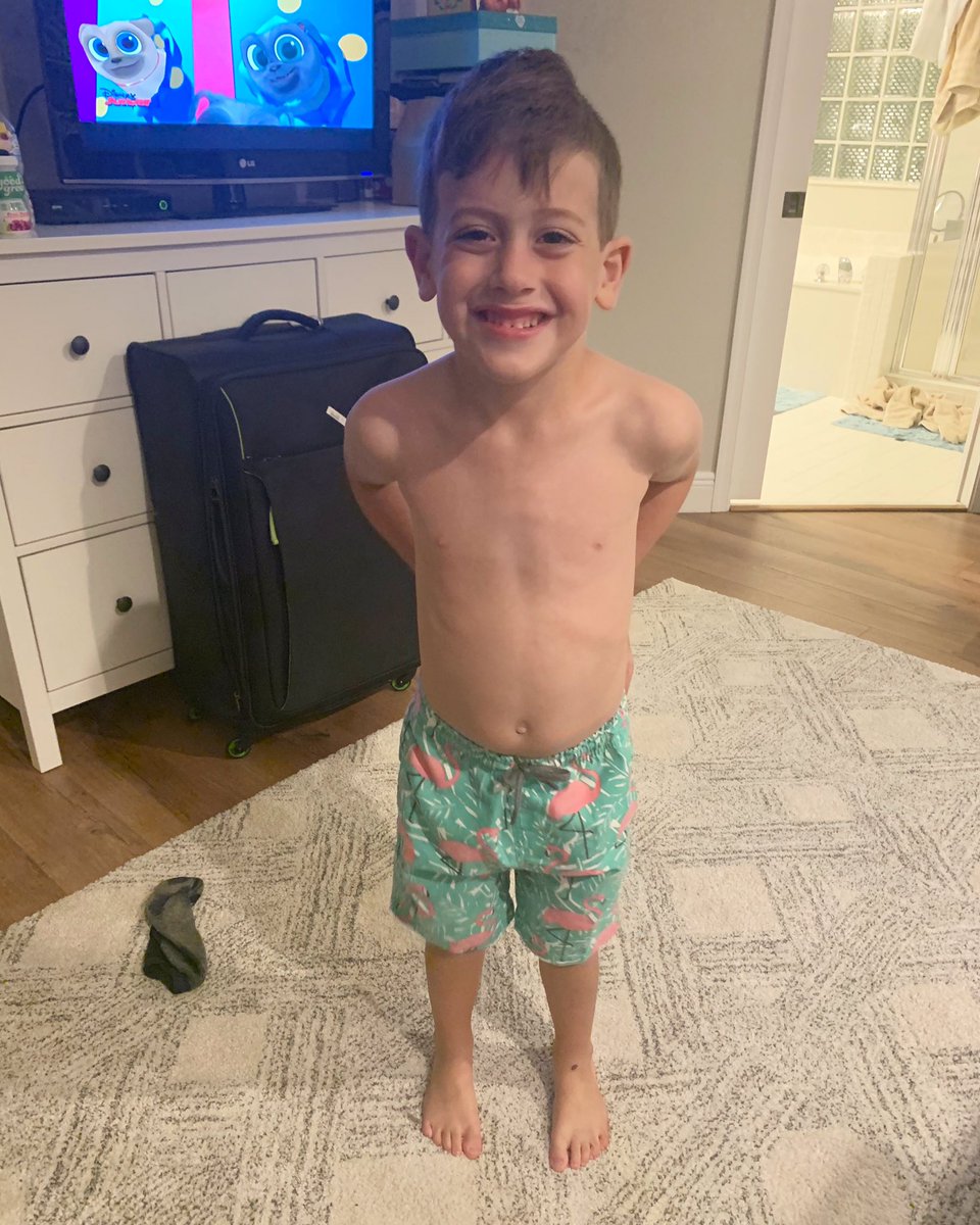 BlueFrogKids's tweet photo. Cruise ready! 🚢 Elliot and his brother got matching 🦩 bathing suits!
.
.
.
.
.
#bluefrogapparel #ingear #bfafrogger #flamingo #flamingobathingsuit #flamingos #kidsbathingsuits #boysbathingsuits #swimwear #cruisefashion #hottubseason https://t.co/94sx64HE0y