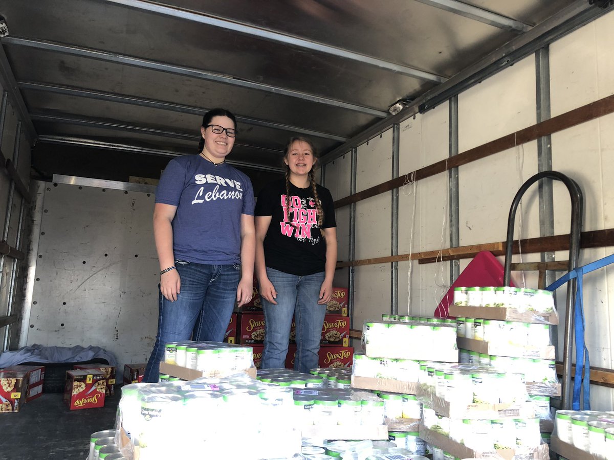 It’s Beginning to look a lot like Christmas! 🎄 We spent the morning filling the shelves full of Christmas items at The Free Store and loading the truck with food for Thanksgiving! #R3Inspires #ServeLebanon <a href="/KevinGLowery/">Dr. Kevin G. Lowery</a> <a href="/LebanonR3/">Lebanon Schools</a>