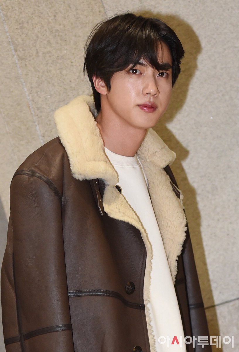 endearingjinnie's tweet photo. 𝑀𝓎 𝓁𝑜𝓋𝑒, 𝓂𝓎 𝓁𝒾𝑔𝒽𝓉, 𝓂𝓎 𝑒𝓋𝑒𝓇𝓎𝓉𝒽𝒾𝓃𝑔 https://t.co/36ieusOrjJ