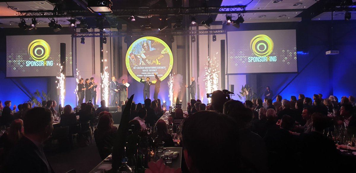 SponsorRingen's tweet image. De gouden #SponsorRing in de categorie maatschappij gaat naar @landalnl en @natuurmonument! #oerrr