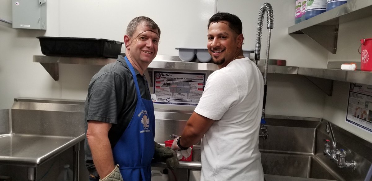 SOLVenergyteam's tweet photo. We had a great time serving meals & hosting an ice cream social for the inspiring families at @rmhcsandiego last weekend. Thank you for having us out Ronald McDonald House! #SREcares #FallGiving https://t.co/CIGxknhPI6