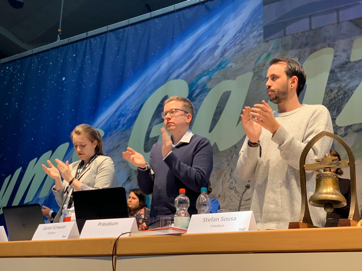 DanielSchweer's tweet photo. Das war er also, mein zehnter Bundeskongress der @jusos! #umsganze #buko19 https://t.co/oKhj4IjUzo