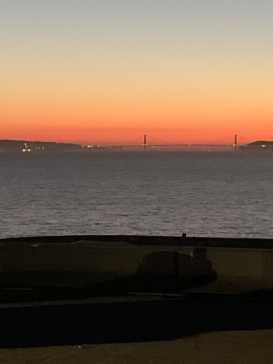 3coltshandicap's tweet photo. Photo from the announcers booth yesterday after the last race at @GGFracing! 
Every sunset brings the promise of a new dawn! https://t.co/i32wNJwVJi