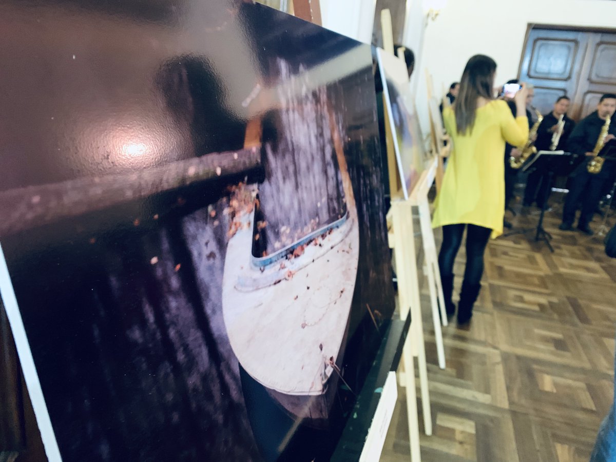 grupointelecto's tweet photo. #GrupoIntelecto fue parte este lunes de la muestra fotográfica "Despierta en Rusia", presentada por Vladimir Fedotov en el Centro Cultural de #Osorno, actividad realizada con el apoyo de @camaraosorno https://t.co/91XwJhgu7g