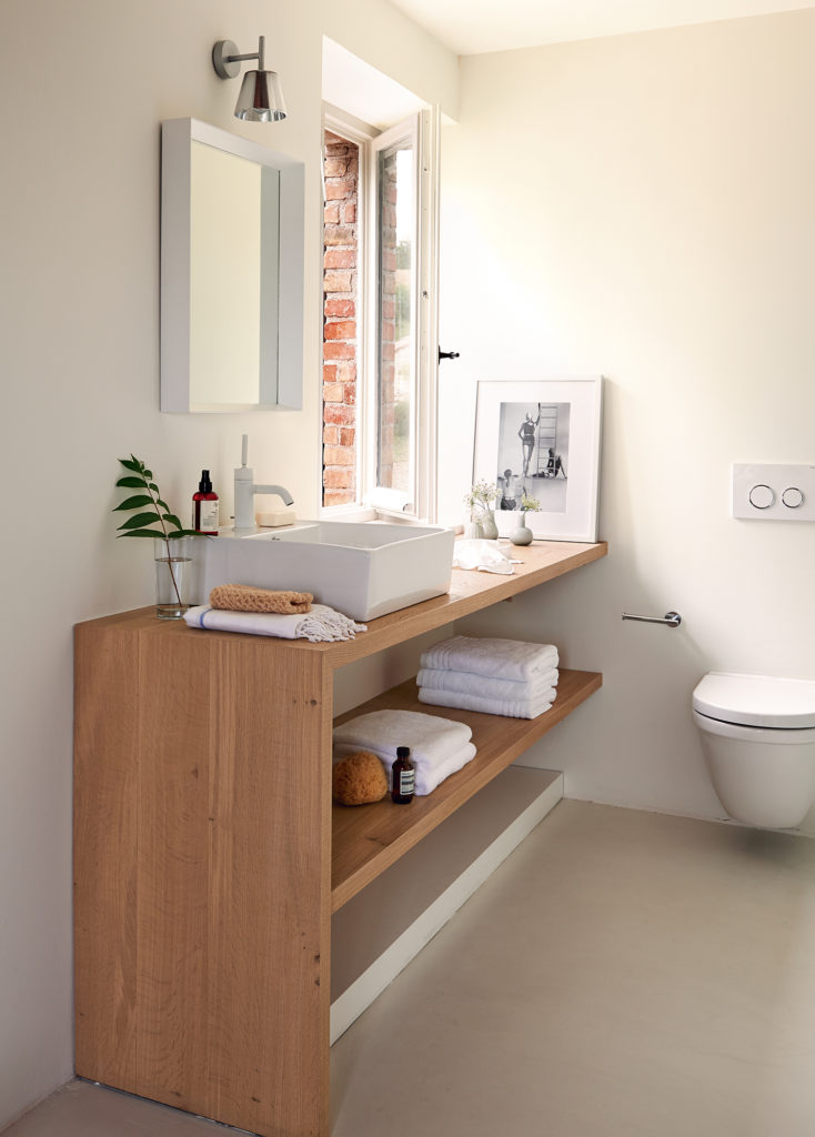solomamparas's tweet photo. Blog 📝 - EL DECÁLOGO PARA CONSEGUIR UN BAÑO MÁS GRANDE FÁCILMENTE.

10 grandes #consejos si quieres arrancar el #2020 con un #baño más espacioso y despejado.

¡Léelo aquí! 👉 https://t.co/0wHzITmnIk .

#SoloMamparas #interiorismo #decoración https://t.co/R0wg58Mn2q