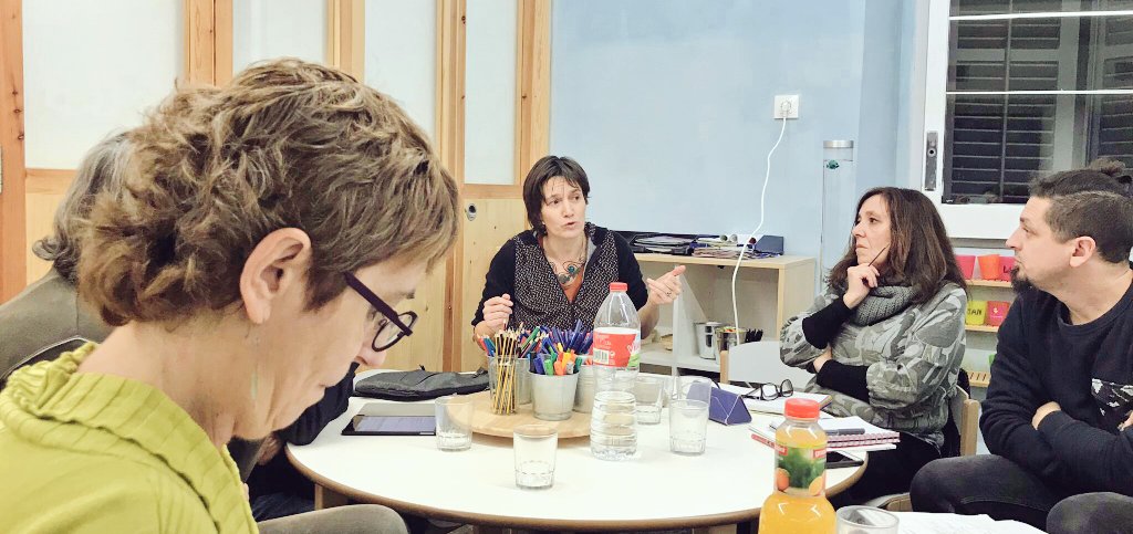 CongresEP's tweet image. La promotora continua donant-li voltes al #CongresEducacioPublica, de la força de tots i totes les que ho feu possible, de la importància del camí,...