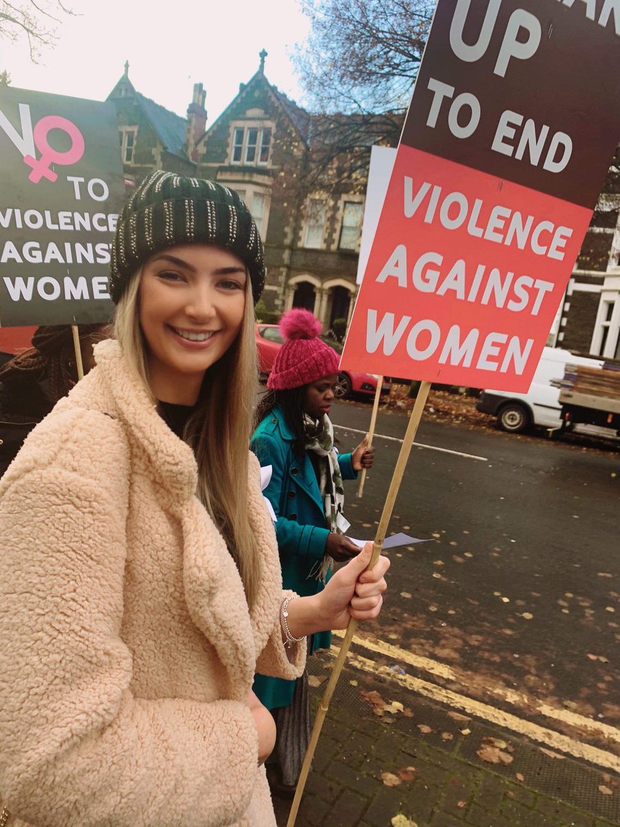 Supporting <a href="/WelshWomensAid/">WelshWomensAid</a> march to call for the end of violence against women. #16DaysOfActivism #misswales #missworld