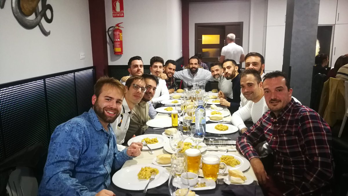 Cena De Navidad 2019. Nos hemos precipitado un poco, pero más vale temprano que nunca 😁
Como es pronto para felicitar la Navidad, os deseamos feliz día de la Constitución, la Inmaculada Concepción y La Mártir.
Y lo más importante, feliz Black Friday...