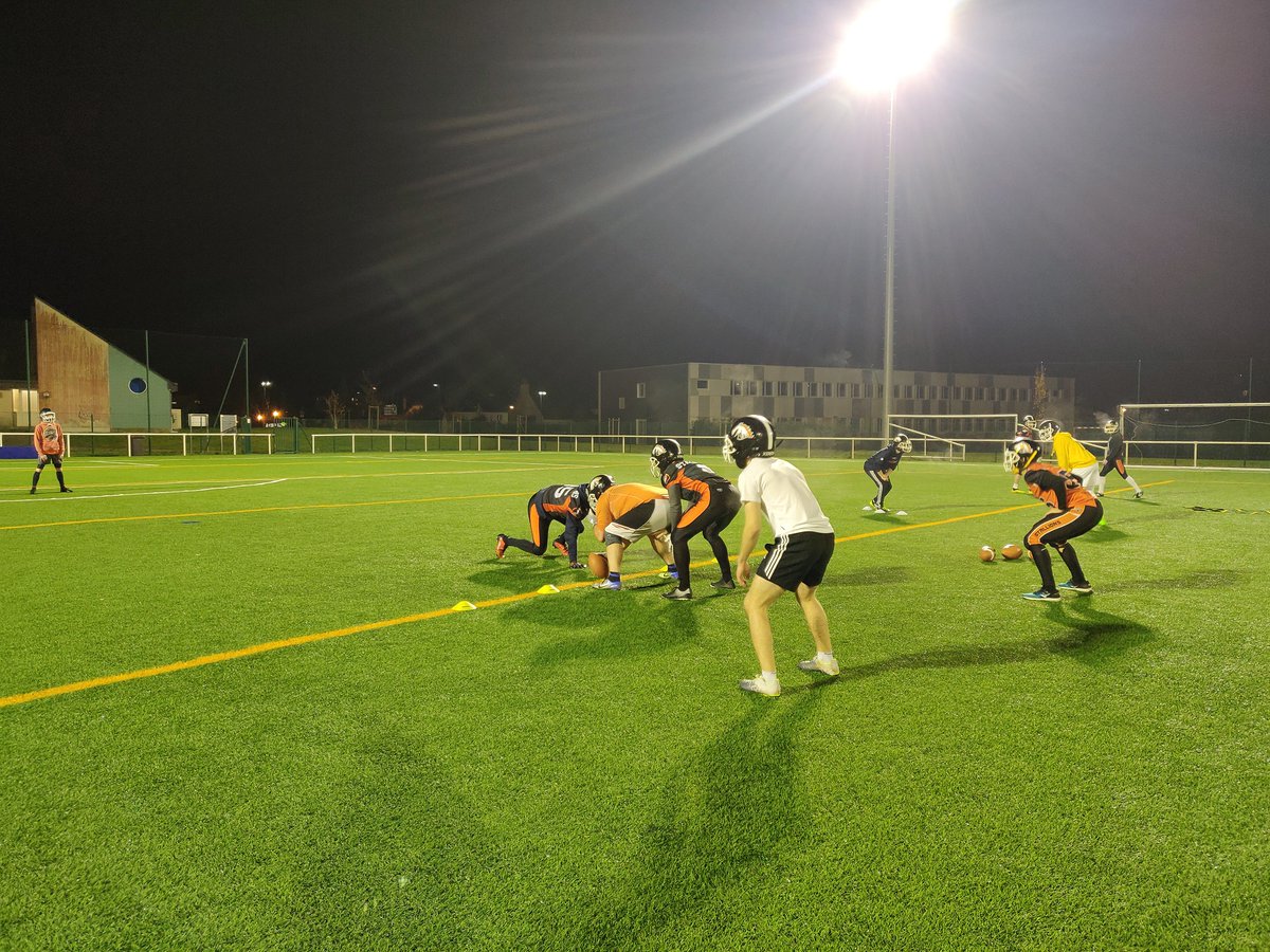 Training in progress 

#footballamericain #stallionsdelaval #laval #laval53 #mcommemayenne #americanfootball #flagfootball #footus53 #mayenne #lamayenne #footballamericainlaval #sortiralaval #sportsus