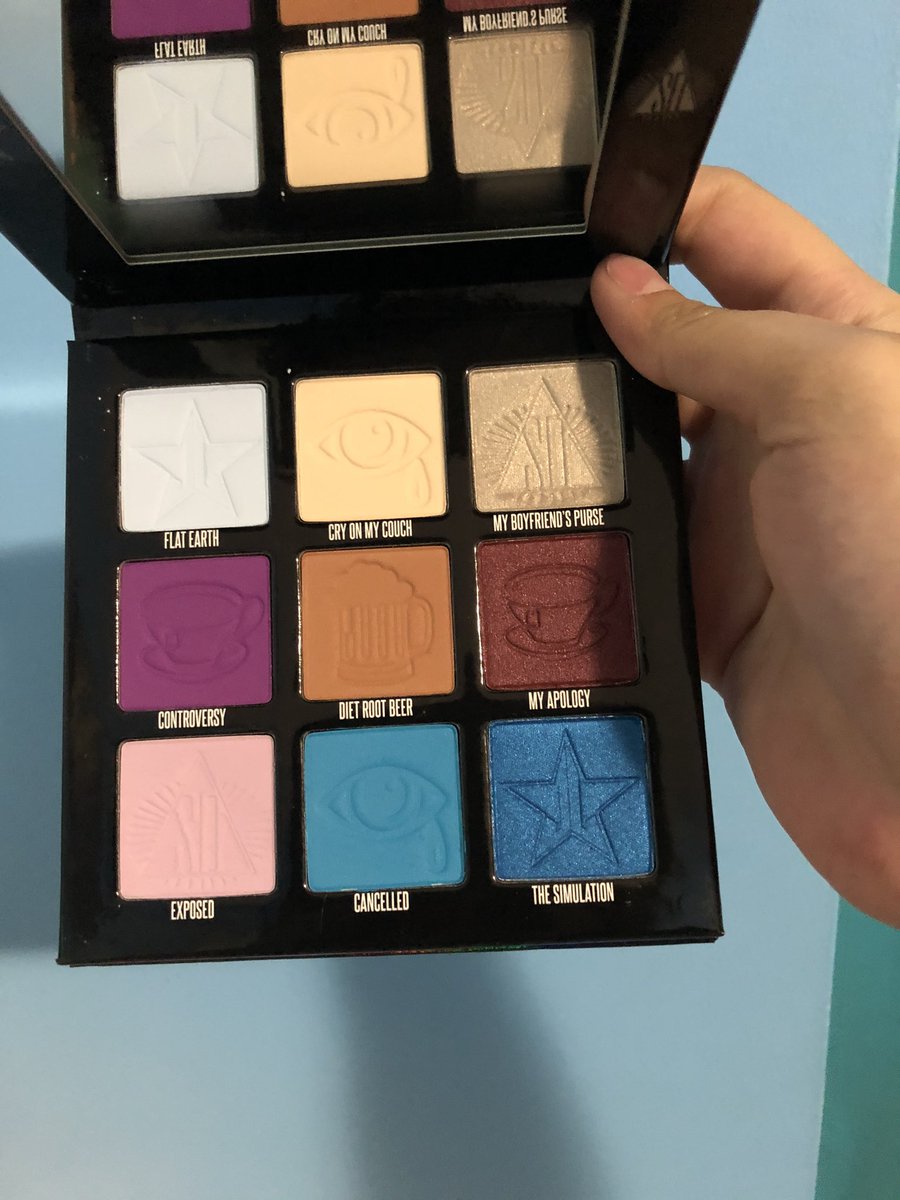 melaniethewolf's tweet photo. OMG OMG IT CAME!!! @shanedawson IT FINALLY CAME!!! ITS SO BEAUTIFUL!!! IM SO HAPPY!!! Literally never screamed so loud!!!😂❤️❤️❤️ @JeffreeStar #MiniControversyPalette https://t.co/8p1UfsBtz6