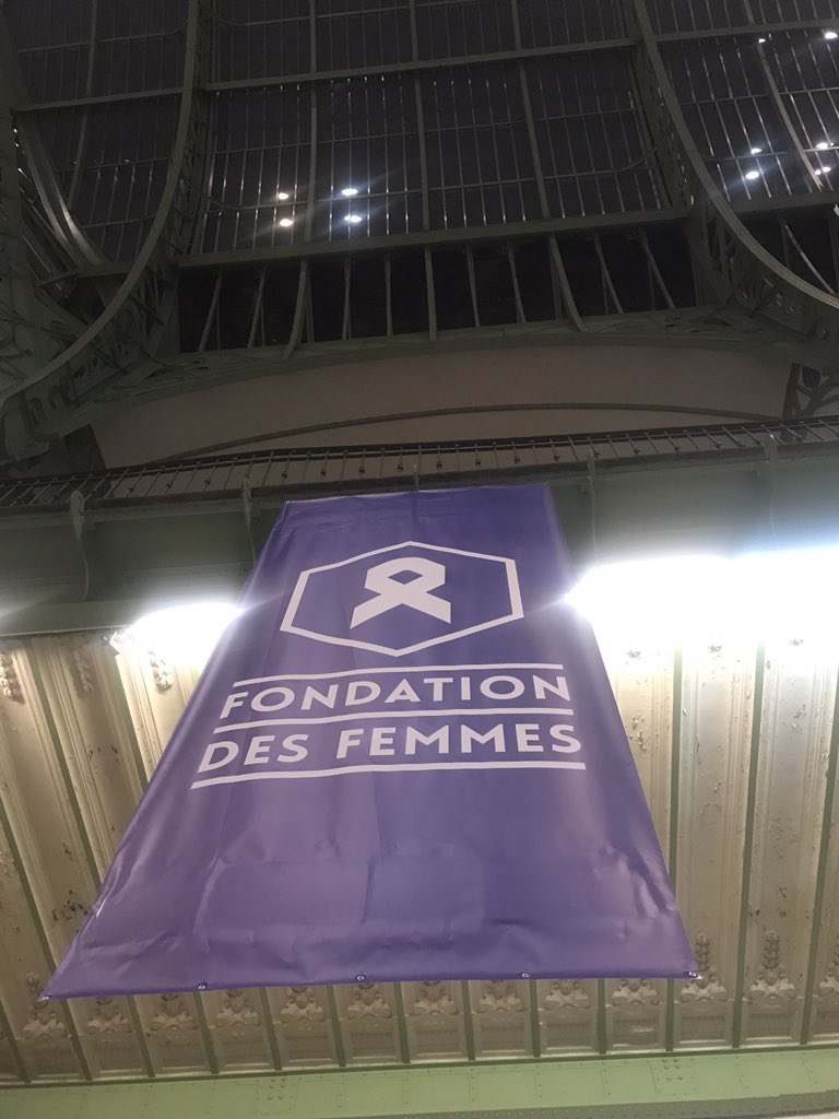 #OrangeDay : la #TeamAllianz est présente à la #NuitDesRelais, course organisée par la <a href="/Fondationfemmes/">Fondation des Femmes</a>. 🤝 4 équipes Allianz France ont récolté des fonds et vont courir ce soir pour soutenir la lutte contre les violences faites aux femmes. 💪 #AllianzSEngage