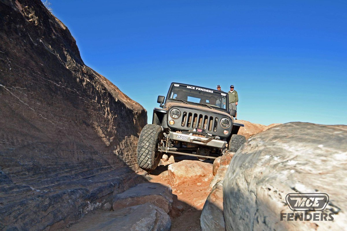Moab Monday! Name that obstacle 😁
.
.
#mcefenders #jeep #daystarproducts #aqualuindustries #savvyoffroad #warn #factor55 #generaltire #teraflex #rigidindustries #bestop #nitrogears #arb #offroading #4x4 #rockcrawling #overlanding #moab #ejs #ultralightjeep