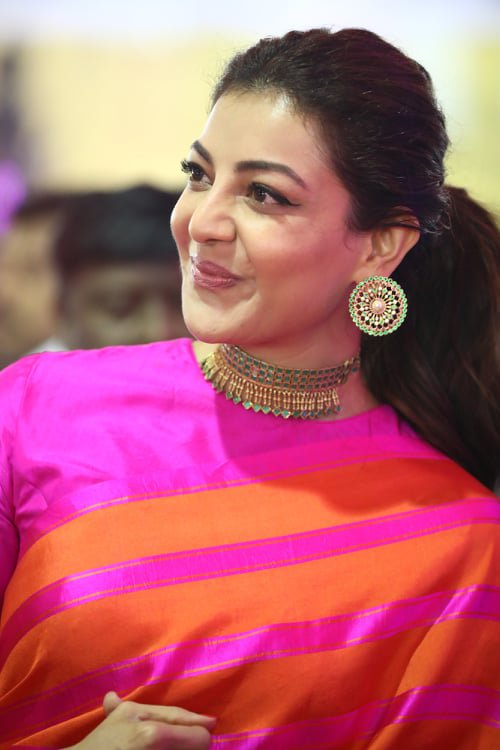 mkjapoorva's tweet photo. Angel is smiling 😍😇
#KajalAggarwal #VFIVV19 #Comali100Days https://t.co/kB5jSysdHy