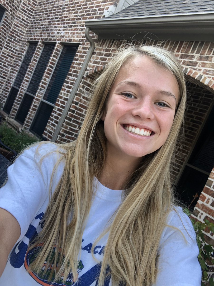 🔆Meet our Squad Leaders🔆 Logan Risenhoover is one of our 2019-2020 Squad Leaders who single handedly keeps @chickfila in business by eating it before every single game and she was a 2x State Champion in 2019 (LAX and Basketball).🏆🏆🥇We love you Logan!🥍💚🐉