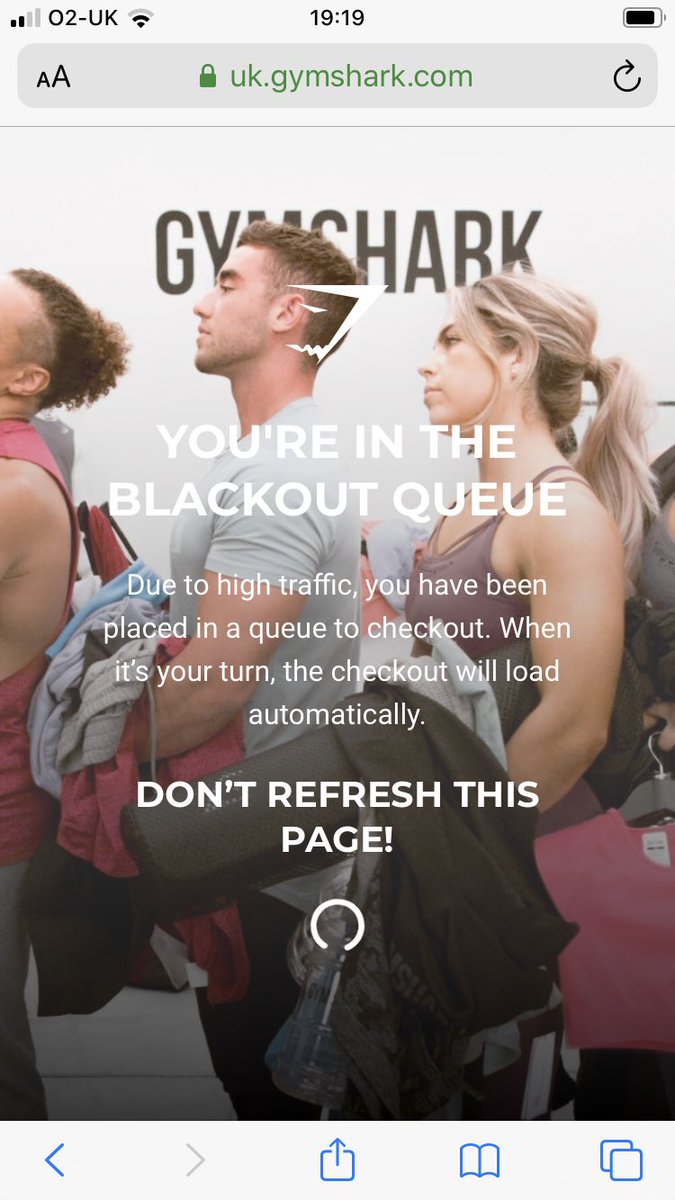 The face on this blonde chick is actual mood. #gymshark #gymsharkblackout