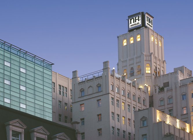 #NHCityHotel una obra de arte en el centro de Buenos Aires.
Viví la experiencia de alojarte en uno de los hoteles con más historia de la ciudad
Conocé más - bit.ly/nhbuenosairesc… 
#MiDestinoNH #ExperienciasNH