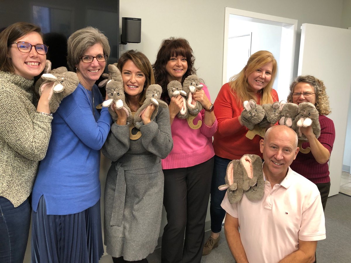 MarySGwyn's tweet photo. Our friends @GoSwiftBunny made us so HOPPY today! Excited about their contribution to success in engaging our team! #employeeengagement #multifamily #propertymanagement #surroundedbygreatness #teamworkmakesthedreamwork #employeefeedback #actionablefeedback #makeitcount https://t.co/rkMadhkegj