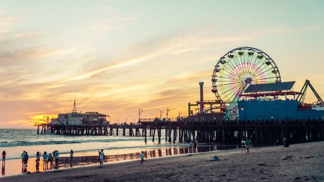 Pequeña pista sobre mi próxima parada profesional a partir de Marzo del año que viene, seguiré vinculado a los esports, pero en tierras y compañías más lejanas :P