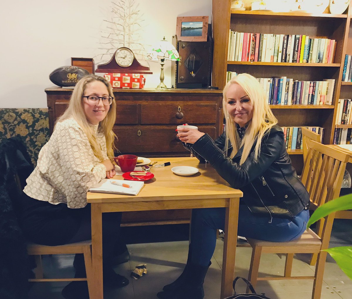 Charlotte_Cymru's tweet photo. Pleasure to be with @ClaireThomas77 today from the @BevanFoundation sharing knowledge and experience of working in the third Sector in Wales 🏴 It’s clear that a lot needs to be done to ensure that ALL people have a say in how their Wales should be 👊 #Acknowledgeprivilege https://t.co/pCXHTWNgeN