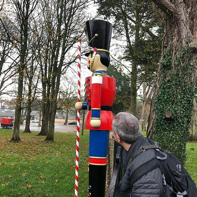 JudyHGarrison's tweet photo. It’s Christmas in Ireland. 
#travelwriter #travelphotographer #twocootstravelireland #storyteller #satw #wego #fillyourheartwithireland #traveltowrite #traveltoeat #twocootstravel #embraceagiantspirit https://t.co/MkiJaItxvE