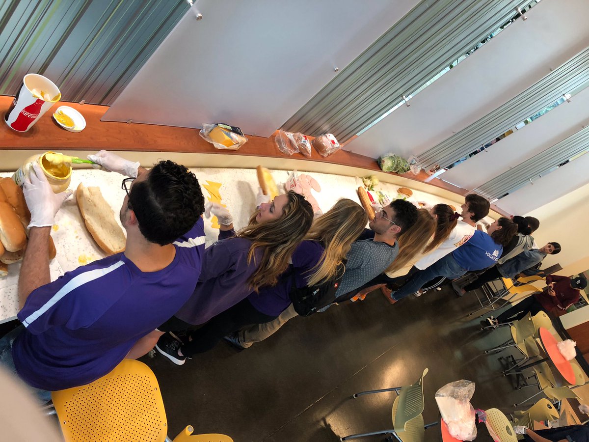 USFPhiDE's tweet image. This past weekend the PhiDE chapter at USF joined Project Downtown in taking part in giving back to the community and to those in need! Members gathered in assembly lines and made a large amount of hearty and delicious sandwiches which were given to those in need! #PhiDE