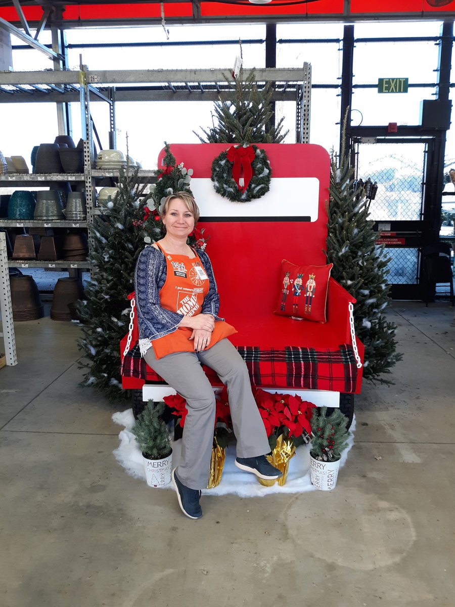 KeislerVicky's tweet photo. Jasper's got the "picture" perfect place to take your family photos. Truck it on up and check it out.
@hollytate122 @thdsandi @LindseyFarmerHD @charlene_rauch @deborah_rambo @serenegar @JuanitaFoxChap1 @RobinLeonard71 https://t.co/gKdfms7uXa