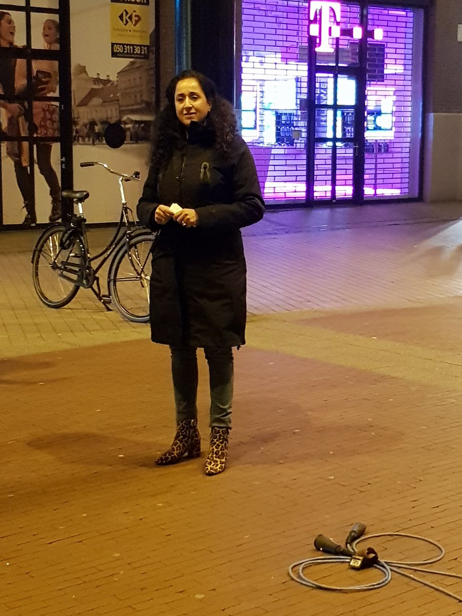 #orangetheworld <a href="/UNWomen_NL/">UN Women Nederland</a> ! <a href="/GliminaChakor/">Glimina Chakor</a> geeft het startsein voor 14 dagen actie #stopviolenceagainstwomen
 <a href="/gem_groningen/">Gemeente Groningen</a>  #25novembre #inclusion