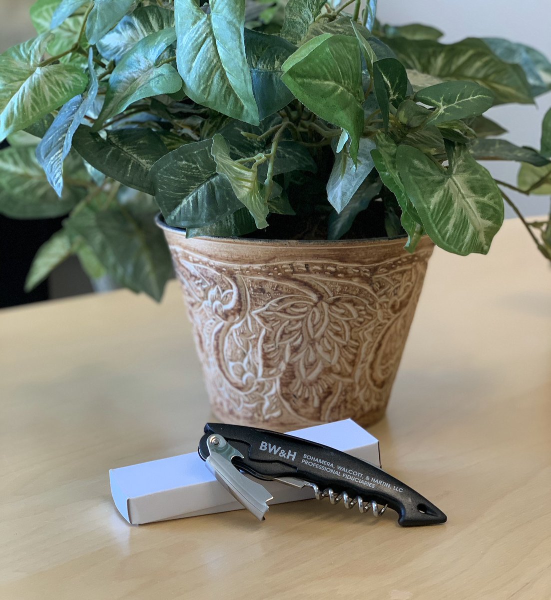 WHCalifornia's tweet photo. Just a sneak peek at one of our newest complimentary branded gifts. We are so happy with @WineOpenersCom - they work fast and deliver as promised! https://t.co/ymqnfGLSeO