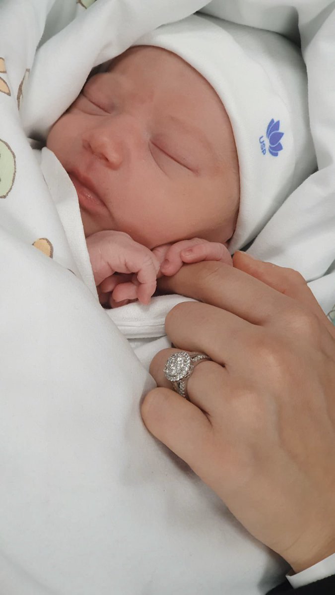 chachigonzales's tweet photo. https://t.co/zXh8Php4e1
I don’t even know where to begin because I’m so excited. BABY GIRL IS HERE IN OUR ARMS! The past few days have been such a roller coaster but I had the most amazing labor and delivery experience. I will admit that I had so many nerves about (cont..) https://t.co/Vlw8JdU4sF