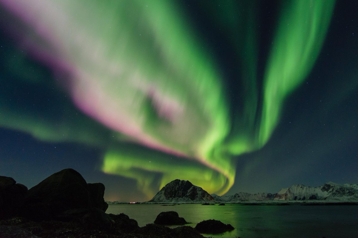 ZenSeekers's tweet photo. If you're going for wow-factor, these 8 Western Canada spots should be on your #NorthernLights bucket list: https://t.co/zTPpm4NLKg

@McMurrayTourism @RMWoodBuffalo @ParksCanada @TourismJasper @Albertaparks @TravelAlberta  #SkiNorthAB #ExploreAlberta #ExploreYMM #ZenSeekers https://t.co/wRkR181hg4