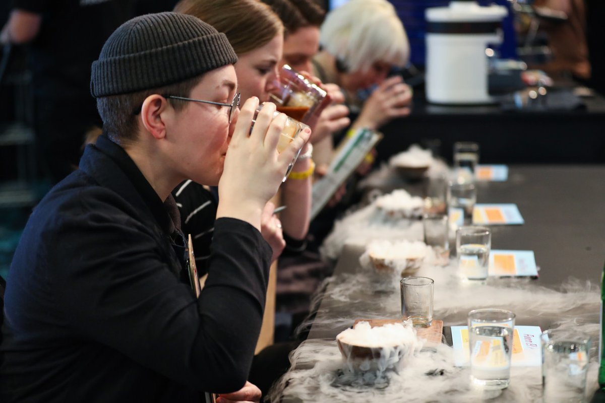 #SCAChapters: <a href="/SCA_US/">USA Chapter of the SCA</a> kicks off the 2020 <a href="/uscoffeechamps/">U.S. Coffee Championships</a> Qualifiers on Dec 7-8 in Sumner, WA! There are still open positions to judge and volunteer! This is a great opportunity to give back to the #SCACommunity.

Judge: bit.ly/2OcWVgz
Volunteer: bit.ly/37tjuFd