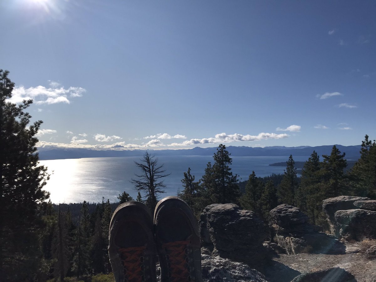 PalladinoP11's tweet photo. This is how you spend a morning-hike up to #brockawaysummit! Made it up to Picnic Rock View along Tahoe Rim Trail #mylifeoutsideofschool #seewheremyfeettakeme #momNme https://t.co/zTRU5P2gB6