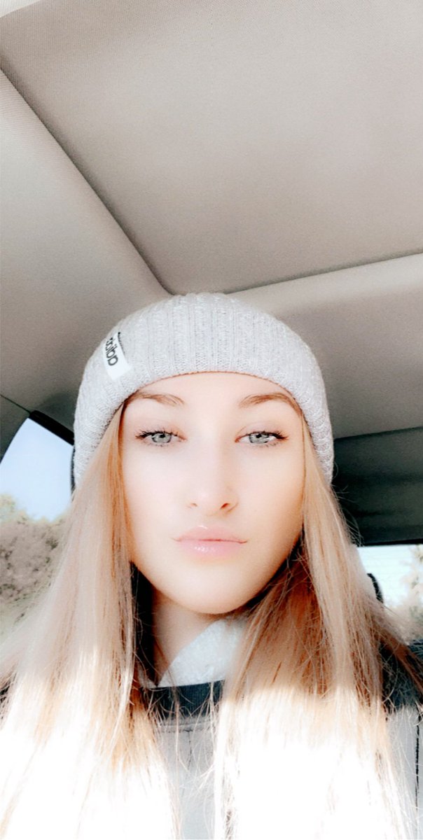 ataree_11's tweet photo. Ya 18 feels pretty good 🥴 https://t.co/9tFXjAvS7R