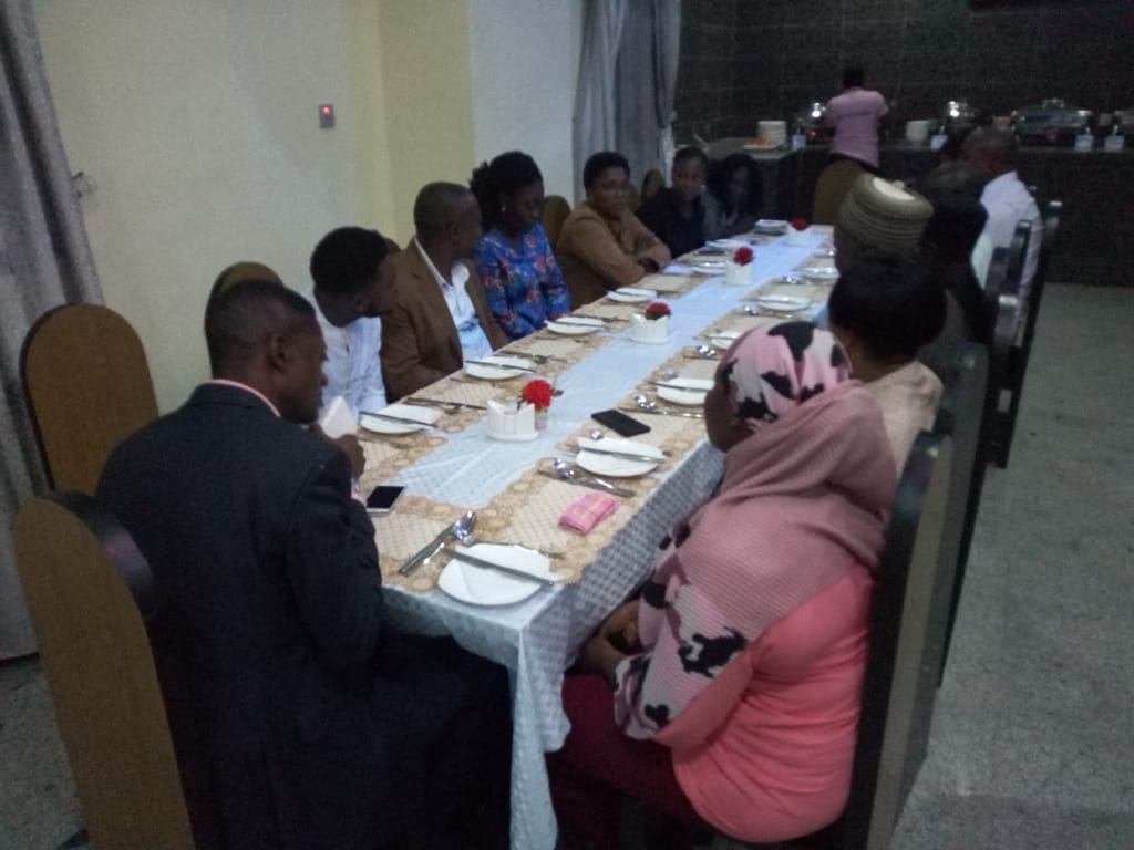 SUMCourseAbuja's tweet photo. The Africa Sustainable Urban mobility course Abuja kicked off yestarday with a welcome dinner for participants. Stay tuned.Thanks to our supporters @TUMInitiative @UNHABITAT @ITDPAfrica @urban_pathways looking forward to days ahead @ITF_Forum @_dmoser @CIVITAS_EU @EASSTransport https://t.co/jo028M0nEp