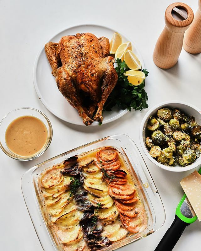 When you've got a tiny family Thanksgiving like me (read: two grown humans and one mini dachshund), a giant turkey feast kinda feels like overkill. So this year, I teamed up with my friends at @oxo to create my perfect Thanksgiving for two! On the menu t… ift.tt/33jSlBt