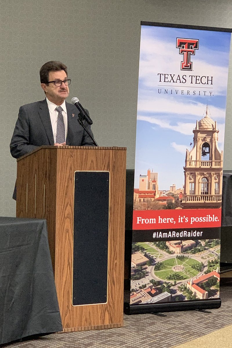 TexasTech's tweet photo. #TexasTech University, Midland College Sign Important Agreement https://t.co/DE1jek3wVV 
@TTUeLearning  @Midland_College #DegreesOfImpact https://t.co/PLpH0adpDv