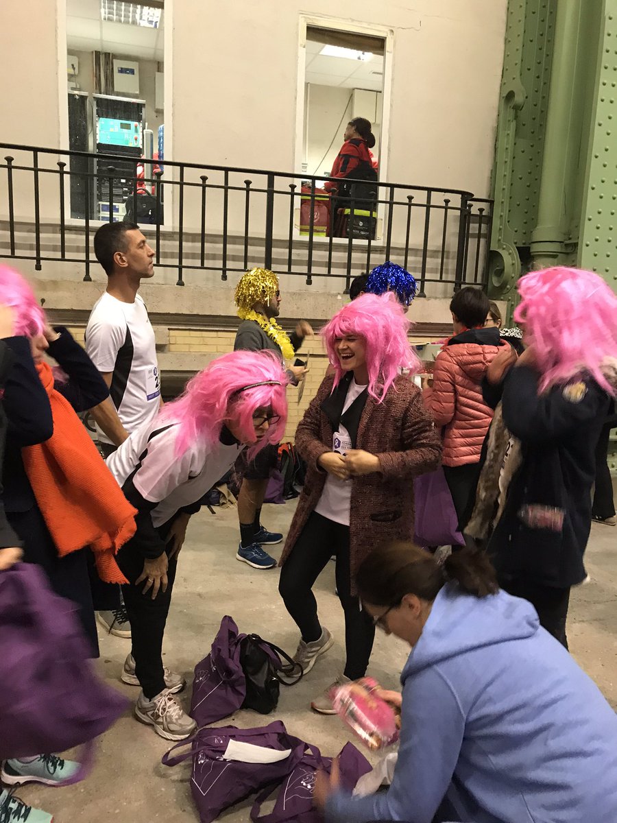 Ils sont tous à fond. Bravo La #teamallianz #AZ4DZnamnt #AZ4Respect #AZ4SweetHome #AZpourelles #nuitsdesrelais #AllianzSEngage  @fondationdesfemmes <a href="/allianzfrance/">Allianz France</a>