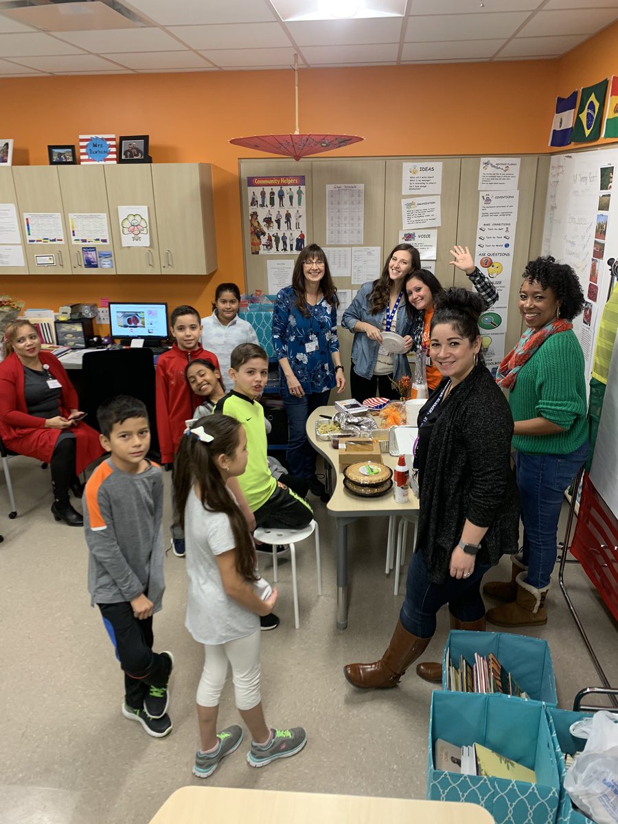 JessieTipling's tweet image. Newcomer Thanksgiving with the Awesome ESOL team at MES @SCPSchools @AnneEMoncureES