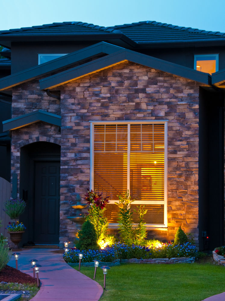 cathylm's tweet photo. Outdoor lighting is a great way to highlight your home's best exterior features. It would be a shame not to show off the kind of great brick we see here. https://t.co/iaca68zVQW https://t.co/7z00adE3gw