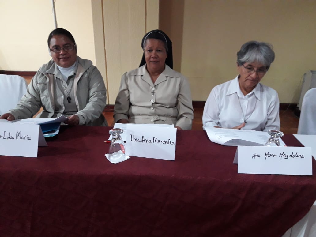 CNE_Guatemala's tweet photo. Implementar métodos acordes al aprendizaje del adulto para que continúe su proceso de superación, fue uno de los aportes de la Conferencia Episcopal de Guatemala  en su taller como sector representante en el Consejo Nacional de Educación.
#CneGuatemala #edumeta2032 https://t.co/xq9wLilhib
